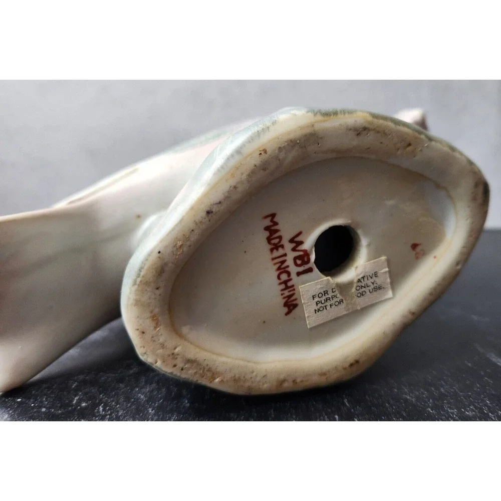 Pair 1950s Vintage Porcelain Dove Pigeon Bird Pastel 6